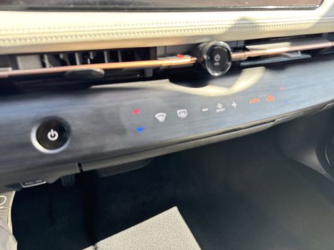 Certified 2024 Nissan Ariya AWD image 20