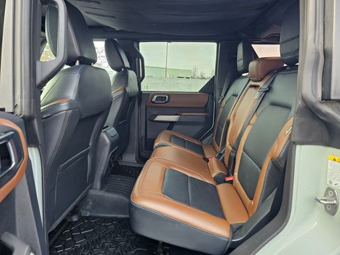 Used 2023 Ford Bronco Outer Banks image 13