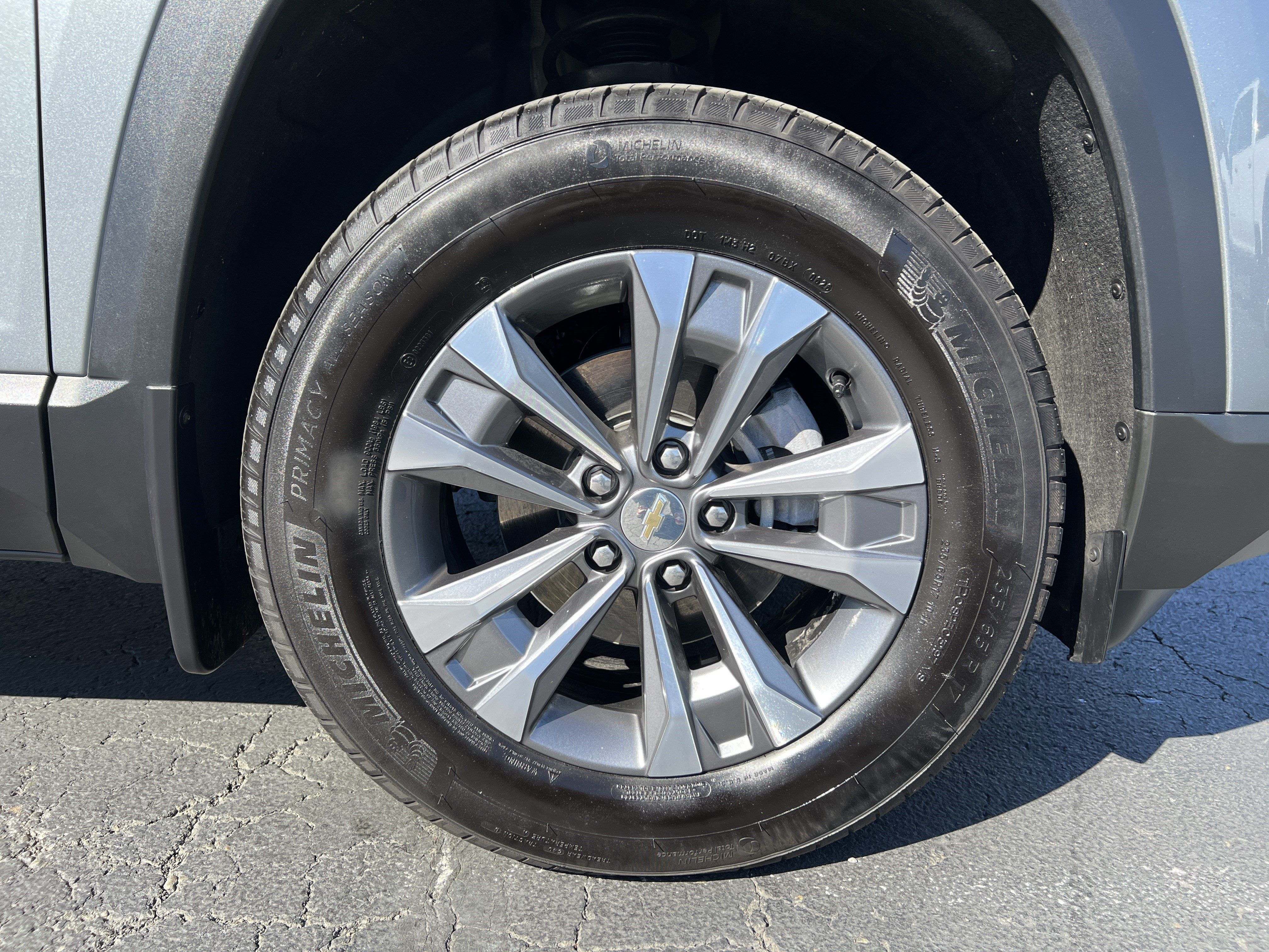 Used 2026 Chevrolet Equinox LT w/ Safety and Technology Package AWD/4WD image 10