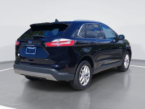 Certified 2022 Ford Edge SEL w/ Convenience Package AWD/4WD image 3