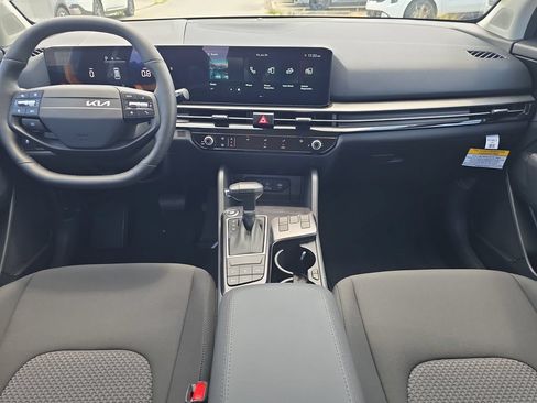New 2026 Kia Sportage LX FWD image 12