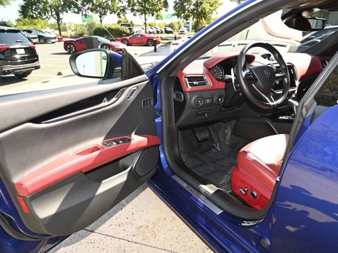 Certified 2022 Maserati Ghibli Modena Q4 image 15