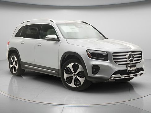 New 2026 Mercedes-Benz GLB 250 image 13