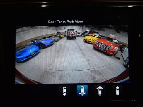 Used 2020 Chrysler Pacifica Limited FWD image 29