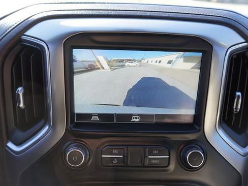 Used 2021 Chevrolet Silverado 1500 LT image 16