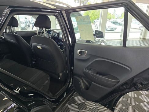 New 2026 Hyundai Venue SEL FWD image 37