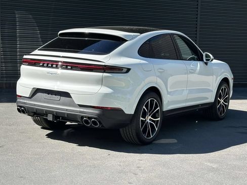 New 2026 Porsche Cayenne Coupe AWD/4WD image 5