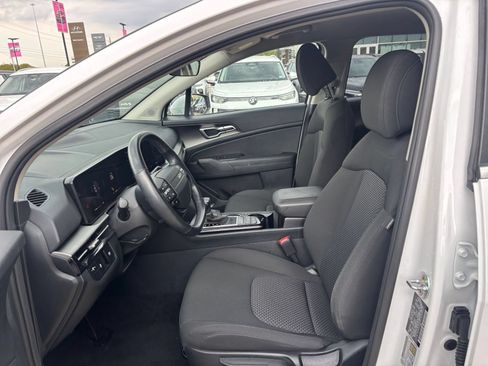 Used 2026 Kia Sportage LX FWD image 26