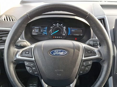 Certified 2022 Ford Edge SEL w/ Convenience Package image 19