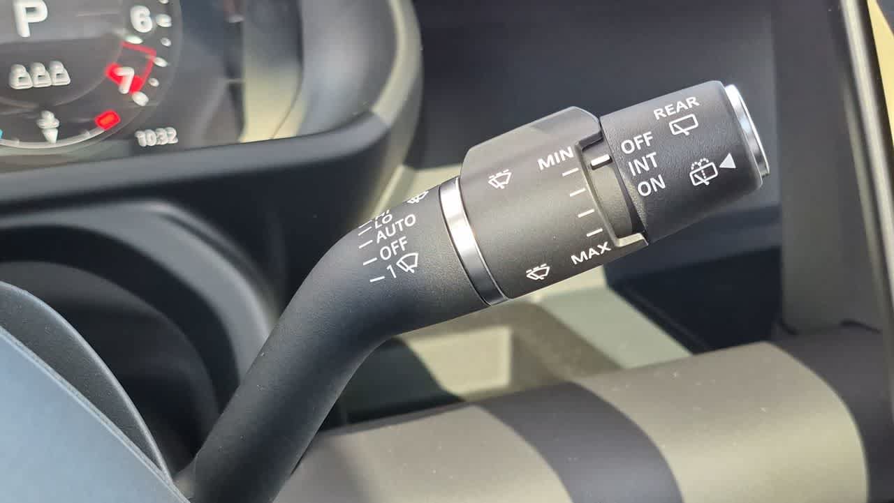 New 2026 Land Rover Defender 110 S AWD/4WD image 28