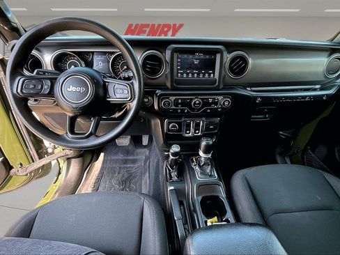 Used 2022 Jeep Wrangler Sport AWD/4WD image 7