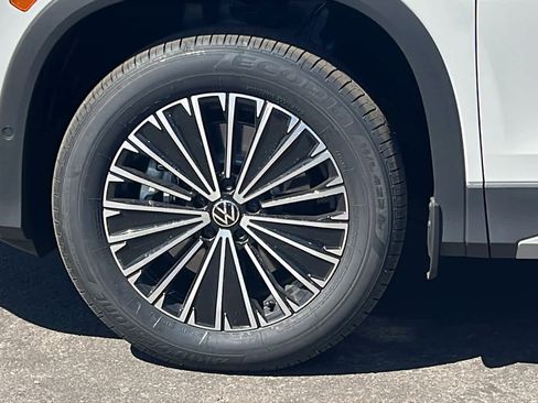 New 2026 Volkswagen Tiguan S AWD/4WD image 9