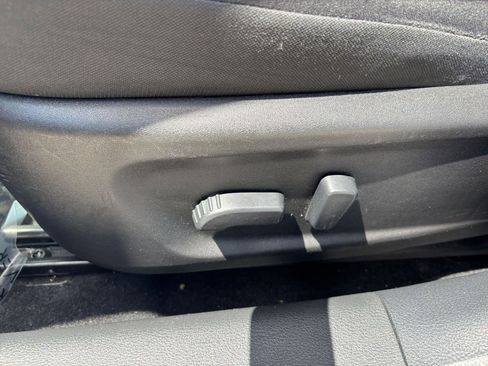 Used 2025 Nissan Altima 2.5 SV FWD image 22