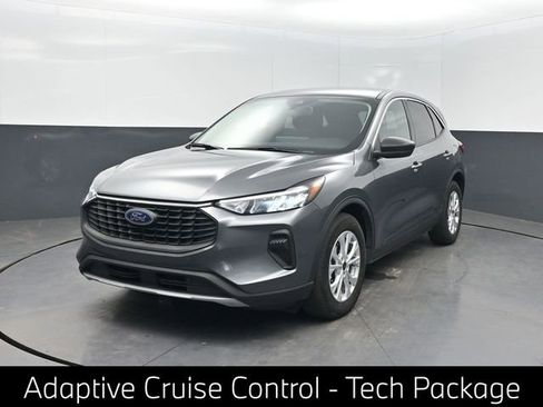 Used 2023 Ford Escape Active w/ Tech Pack #1 FWD image 1