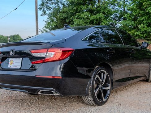 Used 2021 Honda Accord Sport image 5