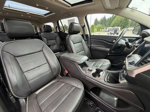 Used 2020 GMC Acadia Denali AWD/4WD image 30