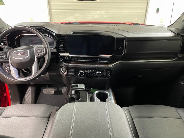 Used 2024 GMC Sierra 1500 Elevation w/ Preferred Package AWD/4WD image 13