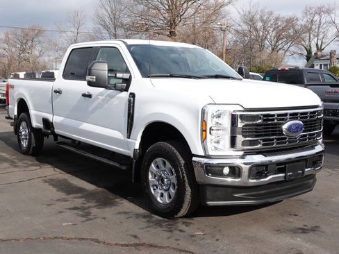 Used 2024 Ford F250 XLT w/ FX4 Off-Road Package image 4