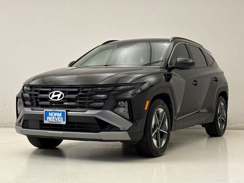 Used 2025 Hyundai Tucson SEL FWD image 2