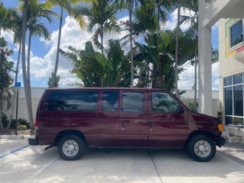 Used 2006 Ford E-150 and Econoline 150 Wagon image 98