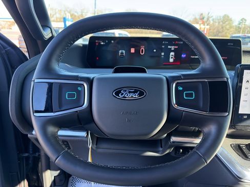 New 2026 Ford Expedition Platinum w/ Stealth Appearance Package image 29