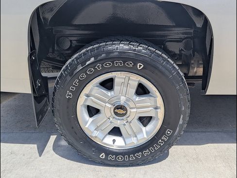 Used 2011 Chevrolet Silverado 1500 LTZ w/ LTZ Plus Package AWD/4WD image 18