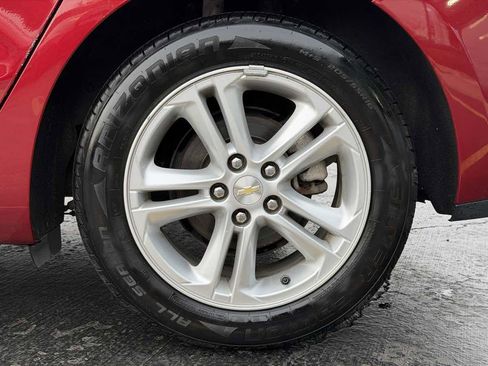 Used 2017 Chevrolet Cruze LT FWD image 13