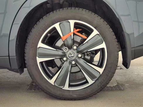 Used 2023 Lexus UX 250h AWD w/ Premium Package image 18