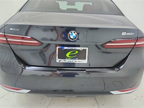 Used 2026 BMW 540i xDrive image 12