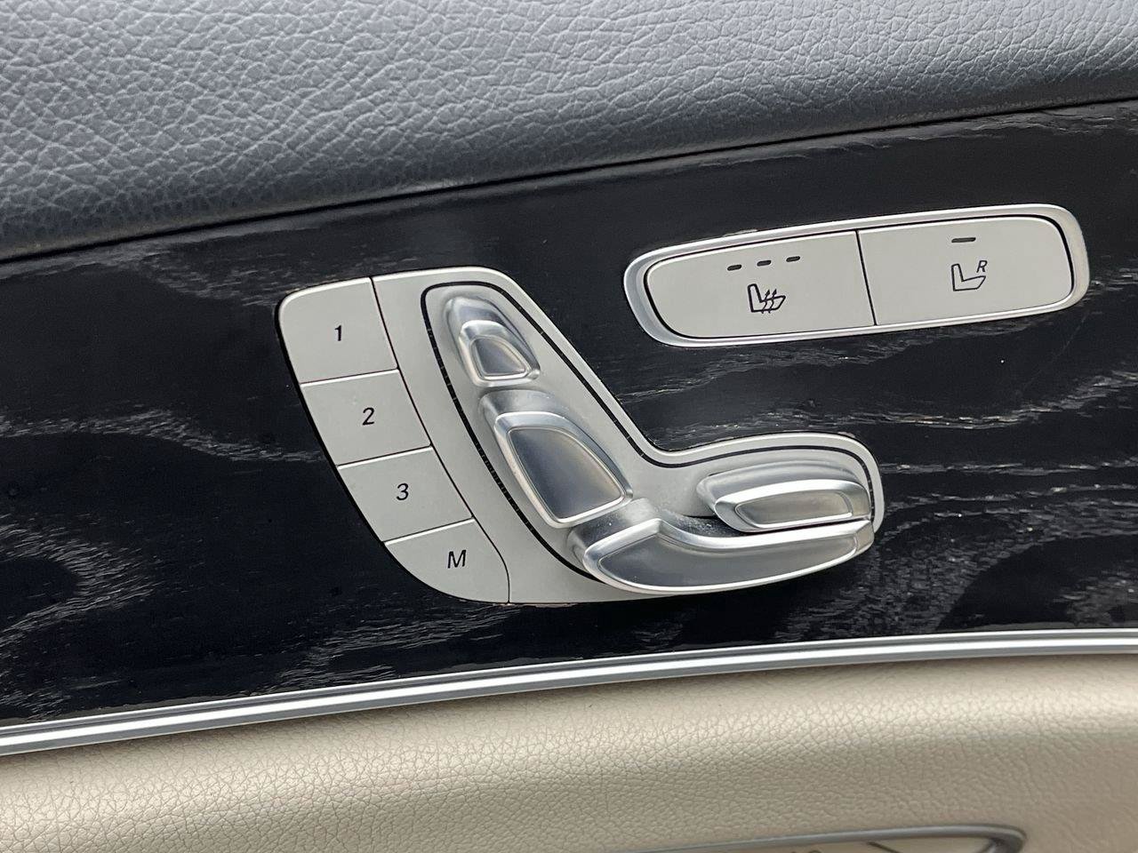 Used 2017 Mercedes-Benz E 300 4MATIC image 15