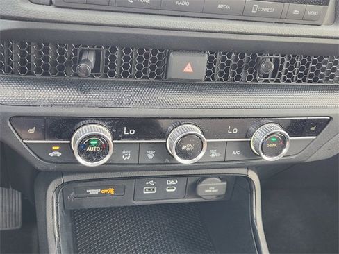 Certified 2024 Honda CR-V EX image 25