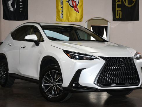 Used 2025 Lexus NX 350h AWD w/ Cold Area Package image 3