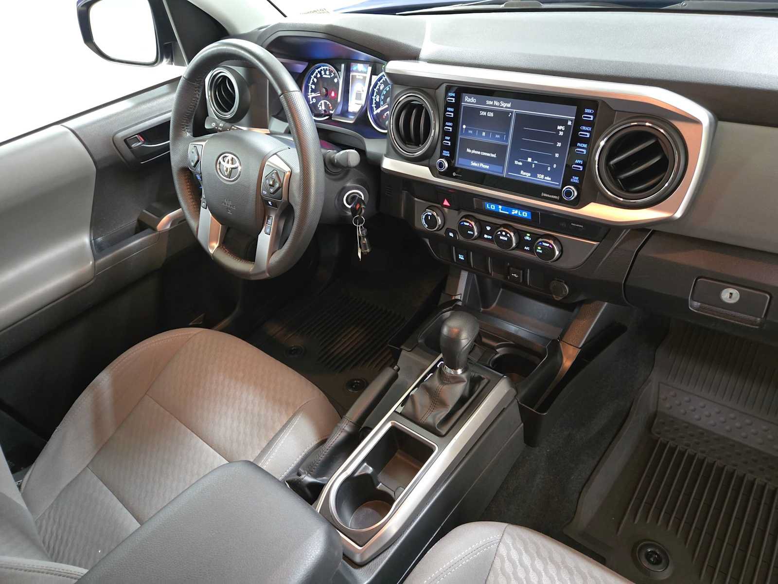 Used 2022 Toyota Tacoma SR5 AWD/4WD image 9