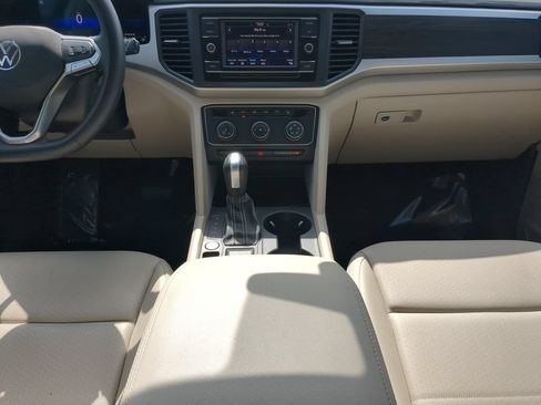 Certified 2023 Volkswagen Atlas SE FWD image 14
