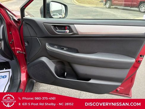 Used 2018 Subaru Outback 2.5i Premium image 33