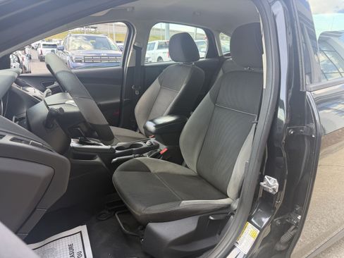 Used 2014 Ford Focus SE FWD image 27