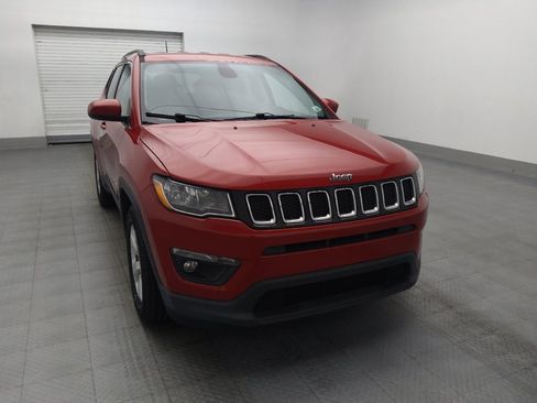 Used 2019 Jeep Compass Latitude w/ Popular Equipment Group FWD image 14