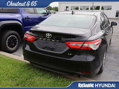 Used 2019 Toyota Camry LE w/ Convenience Package FWD image 22
