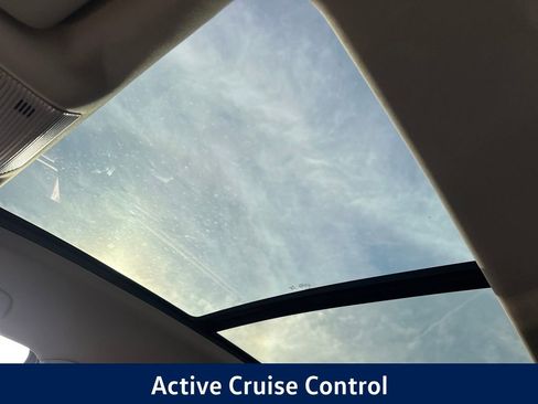 New 2025 Volkswagen Atlas Peak Edition SE image 22