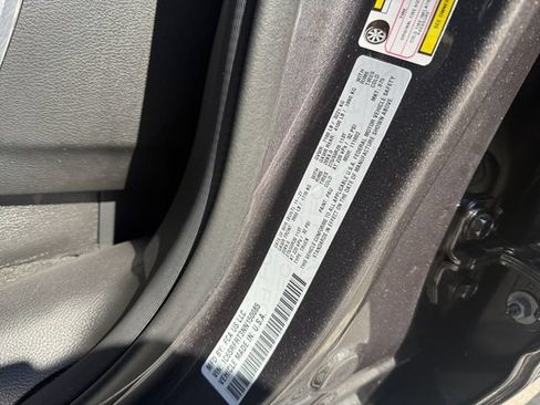 Used 2022 RAM 1500 Laramie AWD/4WD image 25