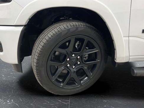 Used 2025 RAM 1500 Laramie w/ Night Edition AWD/4WD image 40