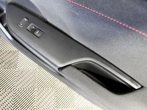 Used 2018 Honda Civic Si image 46