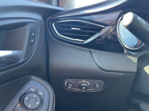 Used 2022 Buick Encore GX Preferred image 13