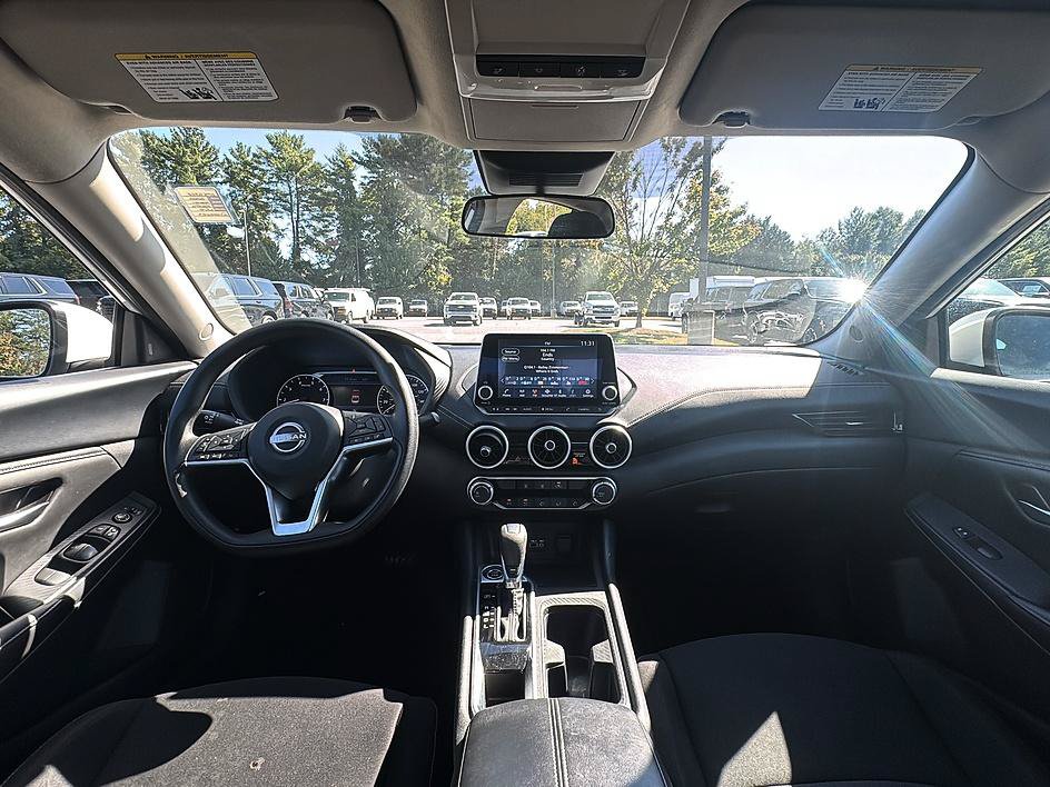 Certified 2025 Nissan Sentra SV FWD image 29