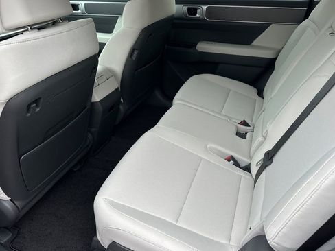 New 2026 Hyundai Santa Fe SE image 10