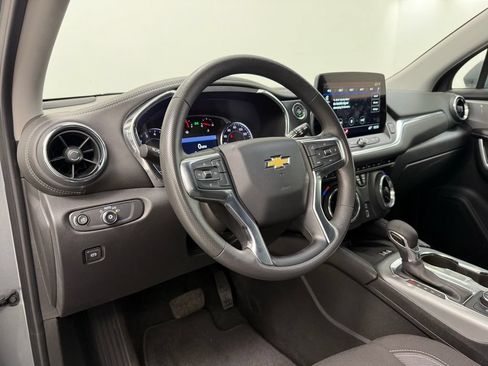 Used 2023 Chevrolet Blazer LT w/ Convenience Package FWD image 13