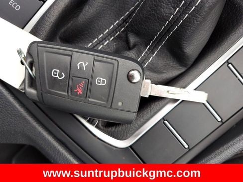 Used 2024 Volkswagen Jetta S image 28