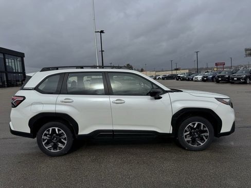 Used 2025 Subaru Forester image 33