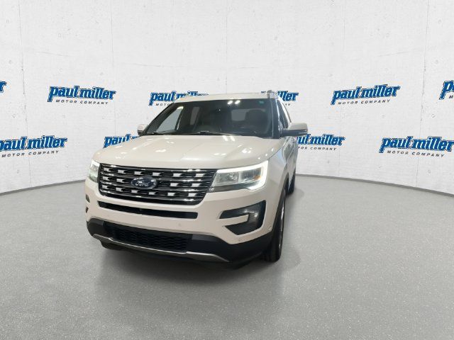 Used 2016 Ford Explorer Limited w/ Equipment Group 301A AWD/4WD image 4