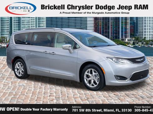 Used 2019 Chrysler Pacifica Limited w/ Advanced Safetytec Group FWD image 3
